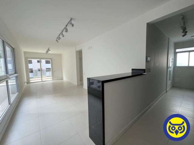 Apartamento com 03 dormitórios no Centro