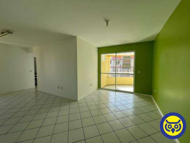 Apartamento com02 dormitórios na Trindade