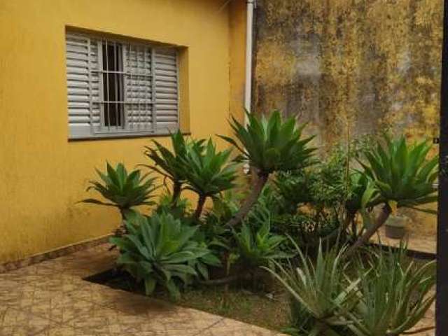 Casa com 4 quartos à venda na Rua Casarejos, 823, Vila Mogilar, Mogi das Cruzes, 146 m2 por R$ 690.000