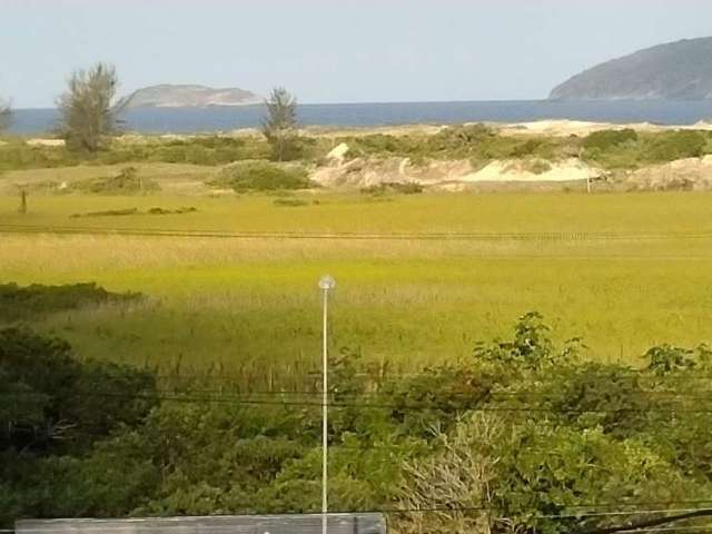 Casa em Condomínio para Venda em Cabo Frio, Vila do Peró, 3 dormitórios, 1 suíte, 3 banheiros, 4 vagas