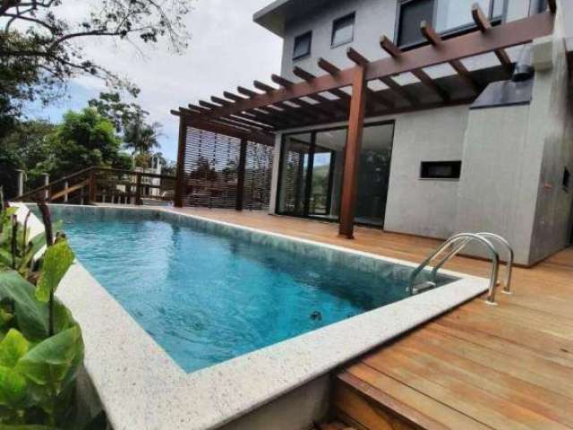 Casa com 3 dormitórios à venda, 259 m² por R$ 3.400.000,00 - Praia das Taquaras - Balneário Camboriú/SC