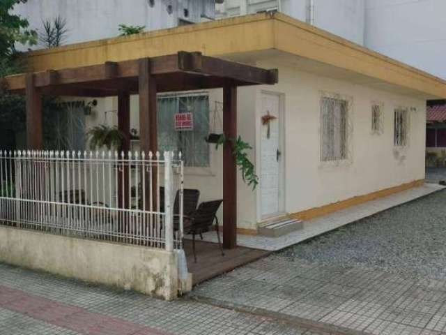 Casa com 6 dormitórios à venda, Terreno de 410 m² por R$ 5.000.000 - Centro - Balneário Camboriú/SC