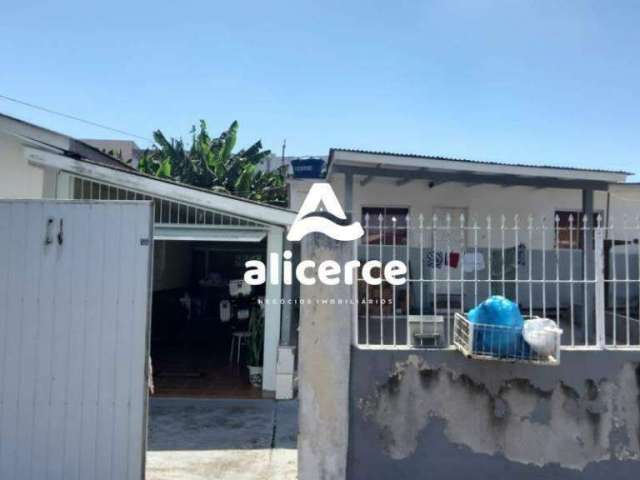 Casa à venda com 4 quartos , 140m² em Forquilhinha São José