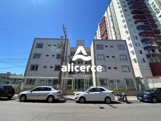 Apartamento térreo 3 dormitórios no Kobrasol