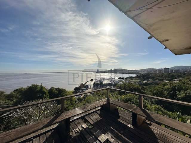 Casa com 5 quartos à venda na Rua Bororó, 699, Vila Assunção, Porto Alegre por R$ 1.710.000