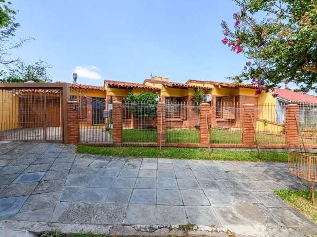 Casa com 3 quartos à venda na Rua Arnaldo Bernardi, 175, Ipanema, Porto Alegre por R$ 790.000