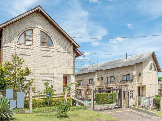 Casa em condomínio fechado com 3 quartos à venda na Rua Curupaiti, 260, Cristal, Porto Alegre por R$ 795.000