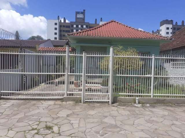 Casa com 4 quartos à venda na Rua Doutor Barcelos, 2099, Tristeza, Porto Alegre por R$ 1.100.000