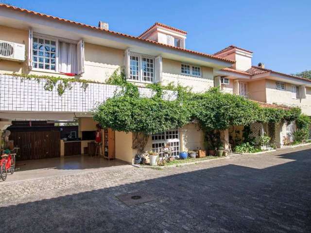 Casa em condomínio fechado com 4 quartos à venda na Rua João Mendes Ouriques, 237, Jardim Isabel, Porto Alegre por R$ 890.000