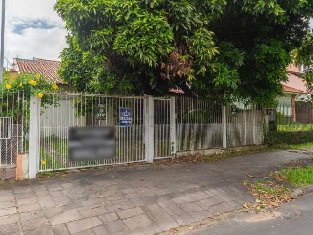 Casa com 2 quartos à venda na Rua Sargento Nicolau Dias de Farias, 416, Tristeza, Porto Alegre por R$ 1.060.000