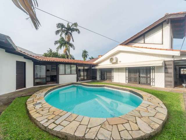 Casa com 3 quartos à venda na Rua Morano Calabro, 116, Jardim Isabel, Porto Alegre por R$ 1.490.000