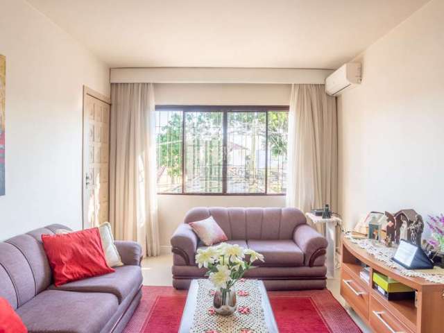 Apartamento com 3 quartos à venda na Rua Monte Arraes, 230, Nonoai, Porto Alegre por R$ 460.000