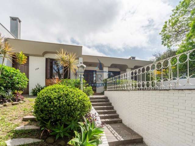 Casa com 4 quartos à venda na Avenida Pereira Passos, 796, Vila Assunção, Porto Alegre por R$ 1.300.000