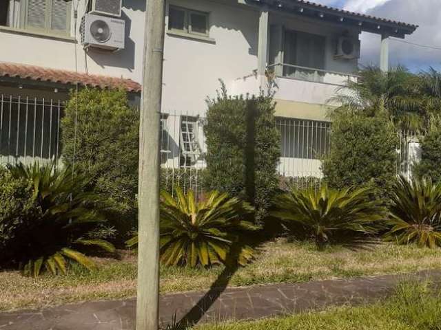 Casa com 3 quartos à venda na Rua Rincão, 40, Ipanema, Porto Alegre por R$ 650.000