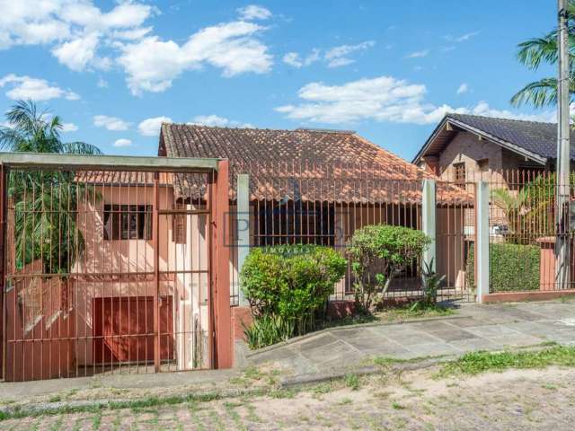 Casa com 3 quartos à venda na Rua Jair de Moura Calixto, 40, Ipanema, Porto Alegre por R$ 565.000