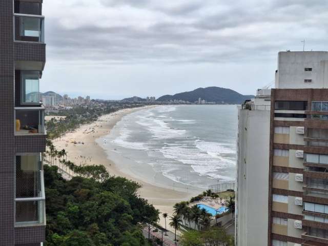 Apartamento reformado com vista mar