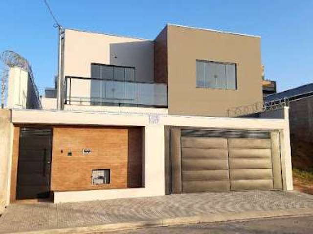 Casa com 3 dormitórios à venda, 155 m² por R$ 550.000,00 - Santa Luzia - Varginha/MG