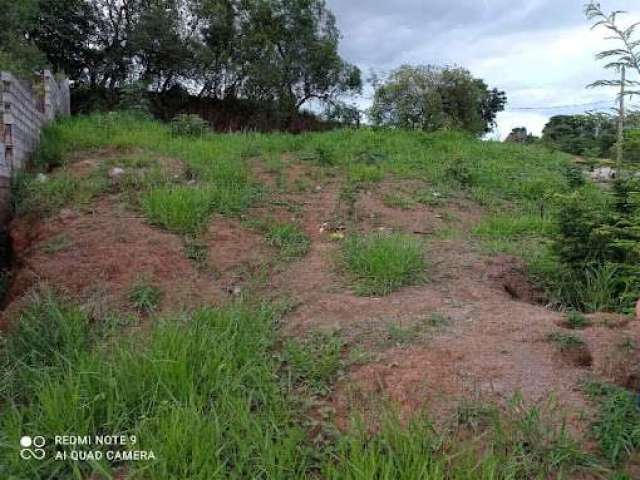 Terreno à venda de 600 m² por R$ 150.000 - Zona Rural - Varginha/MG