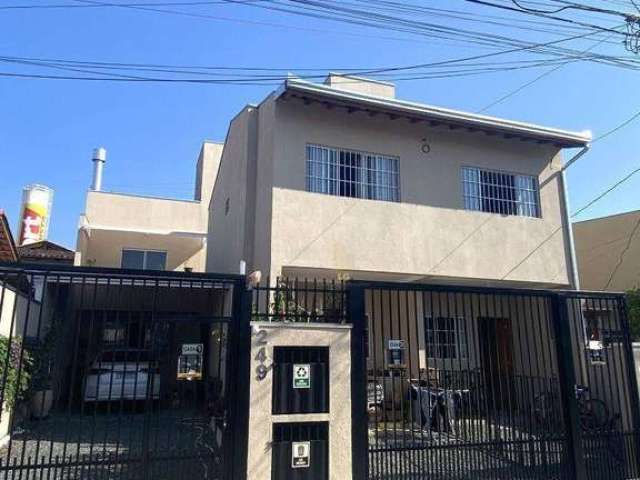 Casa Mobiliada com 7 dormitórios à venda por R$ 1.680.000 - São João - Itajaí/SC