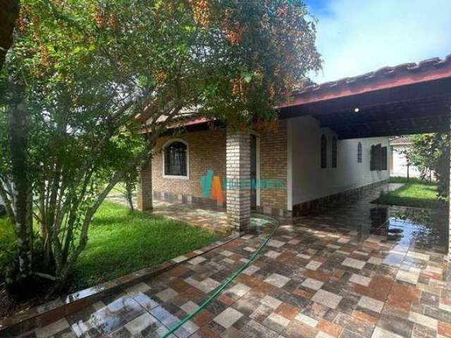 Casa com 3 dormitórios à venda, 170 m² por R$ 600.000,00 - Pontal de Santa Marina - Caraguatatuba/SP