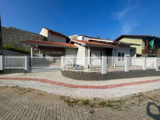 Casa com 3 quartos à venda no Tomás Coelho, Brusque , 118 m2 por R$ 589.000