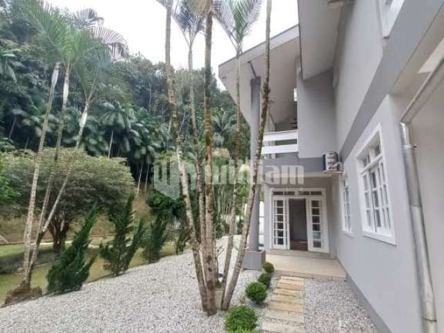 Casa com 4 quartos à venda no Centro I, Brusque , 331 m2 por R$ 1.800.000