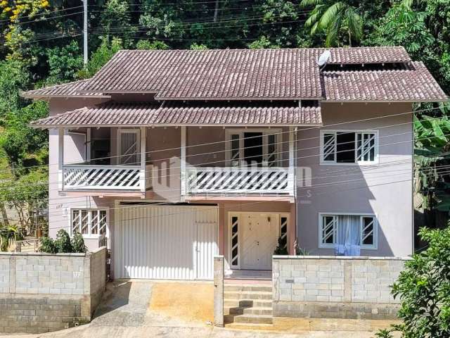 Casa com 4 quartos à venda no Azambuja, Brusque , 240 m2 por R$ 1.199.000