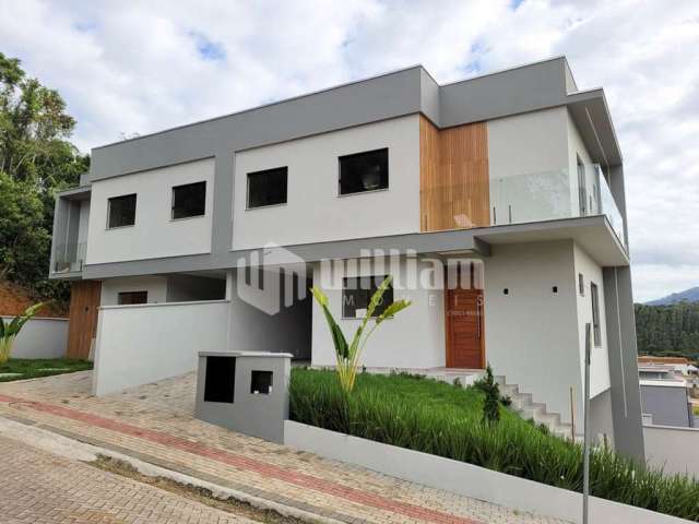 Casa com 3 quartos à venda no Aymoré, Guabiruba , 137 m2 por R$ 599.000