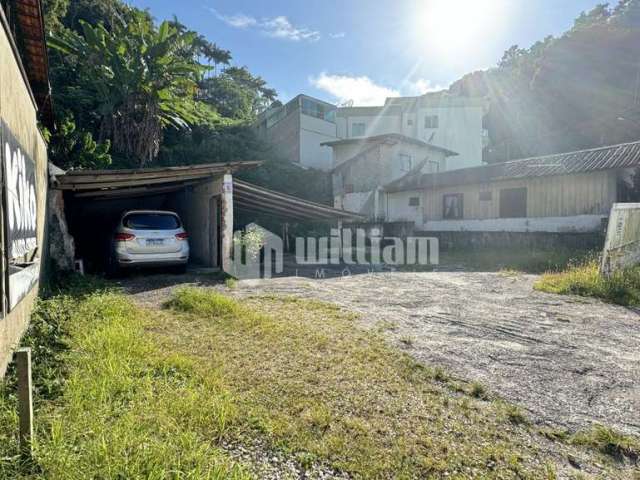 Terreno comercial à venda no Primeiro de Maio, Brusque , 1373 m2 por R$ 745.000