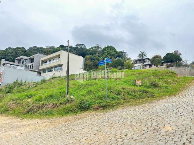 Terreno à venda no Bateas, Brusque , 450 m2 por R$ 450.000