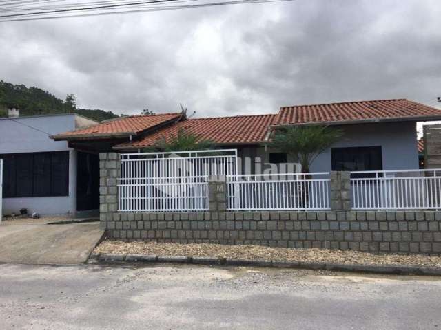 Casa com 2 quartos à venda no Tomás Coelho, Brusque , 300 m2 por R$ 900.000