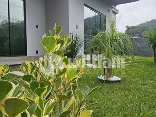 Casa com 3 quartos à venda no Bateas, Brusque , 130 m2 por R$ 649.900