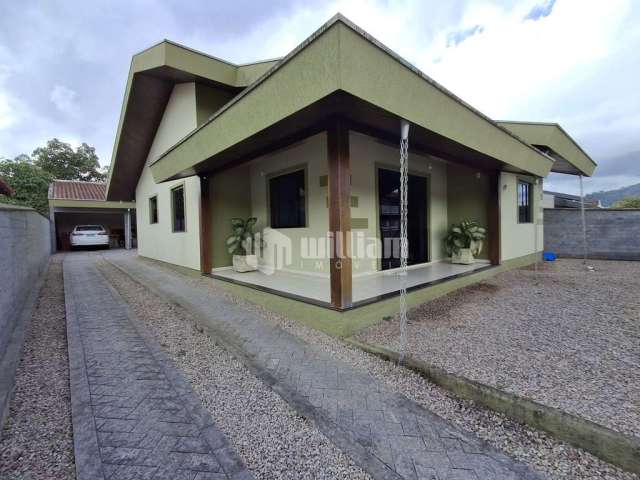 Casa com 3 quartos à venda no Limoeiro, Brusque , 179 m2 por R$ 1.290.000