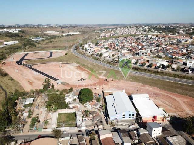 Terreno Industrial em Condomínio à Venda em Jacareí-SP - Bairro Rio Comprido - 654,28 m² de Área