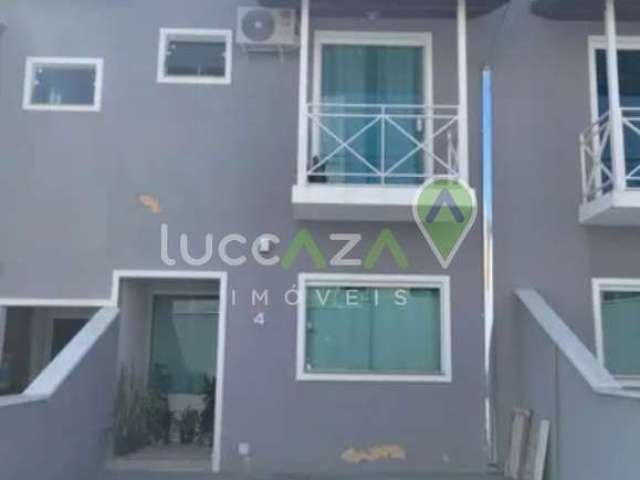 Casa em Condomínio à Venda em Jacareí-SP - Jardim Altos de Santana I: 3 Quartos, 1 Suíte, 1 Sala, 2 Banheiros, 2 Vagas, 100m².