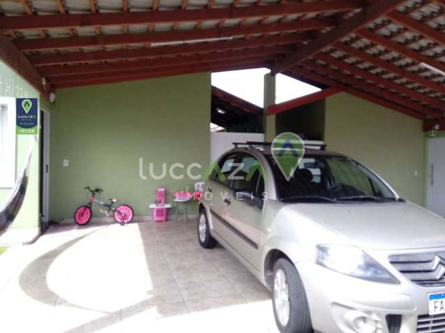 Casa em Condomínio para Venda em Jacareí-SP - 3 Quartos, 1 Suíte, 2 Salas, 2 Banheiros e 2 Vagas de Garagem!