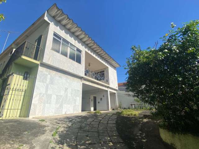 Casa com 9 quartos à venda na Rua Bom Retiro, Jardim Guanabara, Rio de Janeiro, 404 m2 por R$ 900.000