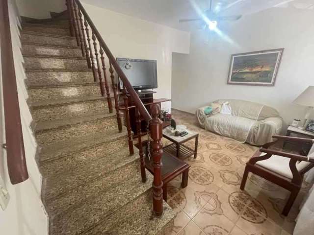 Casa com 3 quartos à venda na Rua Babilônia, Tijuca, Rio de Janeiro, 160 m2 por R$ 900.000