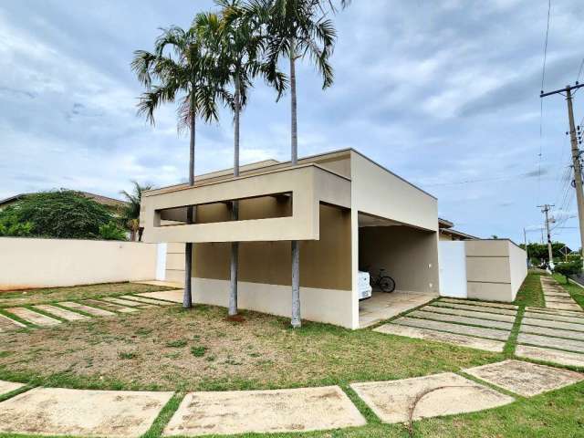 Casa Térrea no Residencial Primavera em Piratininga com 5 Dormitórios com 662m² terreno e 294m² Contr