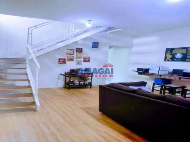 Casa com 2 quartos à venda no Jardim Santa Marina, Jacareí  por R$ 300.000