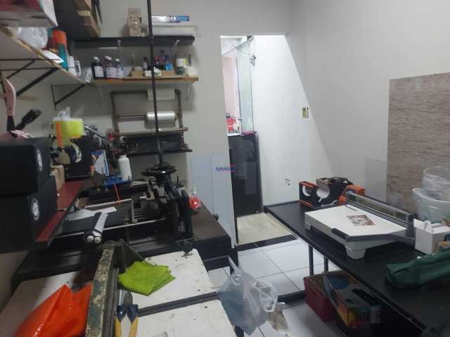 Sala comercial para alugar no Centro, São José dos Campos  por R$ 750