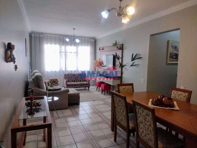 Apartamento com 3 quartos à venda no Jardim Pereira do Amparo, Jacareí  por R$ 500.000
