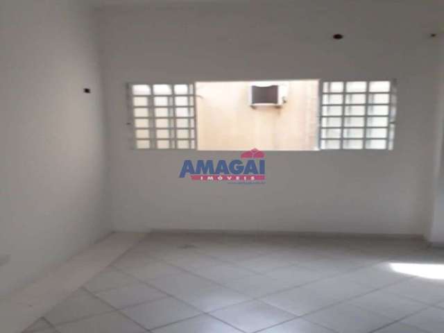 Sala comercial para alugar no Centro, Jacareí  por R$ 1.800