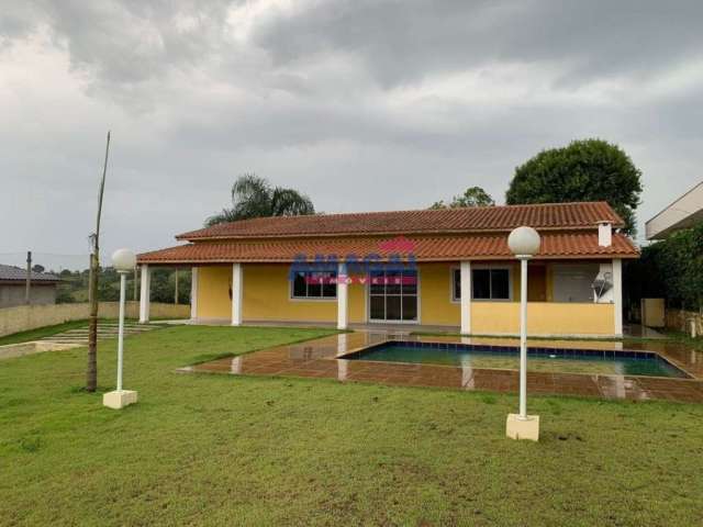 Casa em condomínio fechado com 3 quartos à venda no Loteamento Residencial Parque Lago Dourado, Jacareí  por R$ 790.000