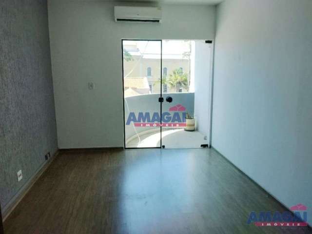 Sala comercial à venda no Centro, Jacareí  por R$ 170.000