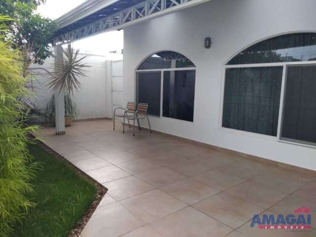 Sala comercial à venda no Centro, Jacareí  por R$ 780.000