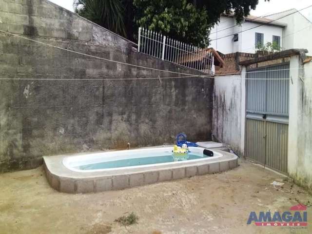 Casa com 3 quartos à venda no Conjunto São Benedito, Jacareí  por R$ 210.000