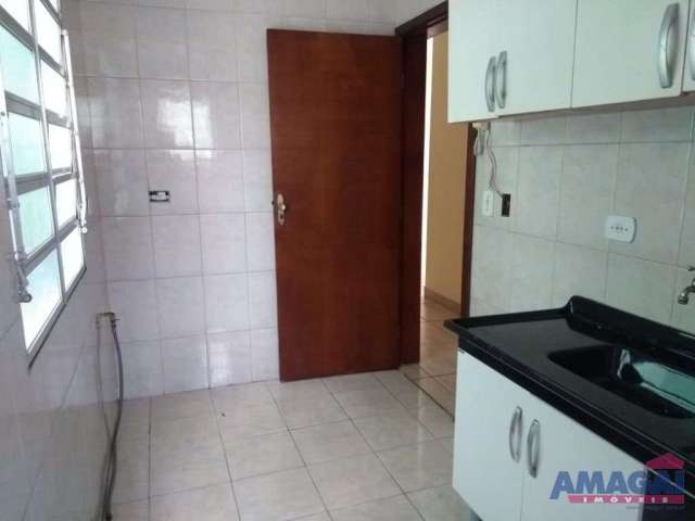 Apartamento com 2 quartos à venda no Parque Santo Antônio, Jacareí  por R$ 180.000