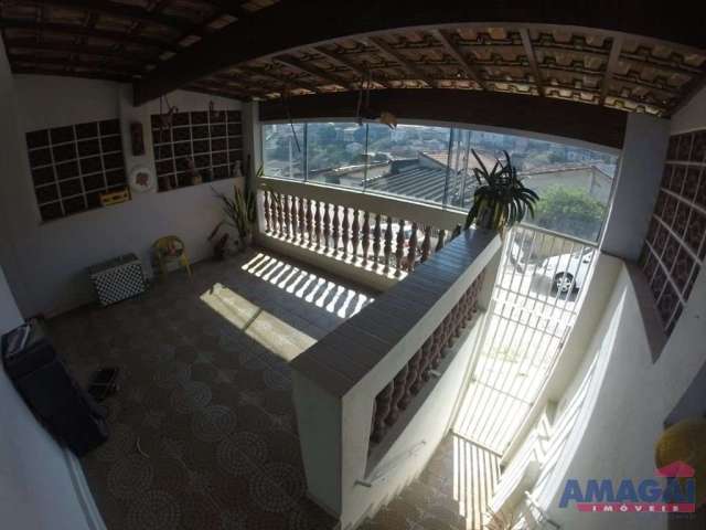 Casa com 3 quartos à venda no Jardim Bela Vista, Jacareí  por R$ 298.000