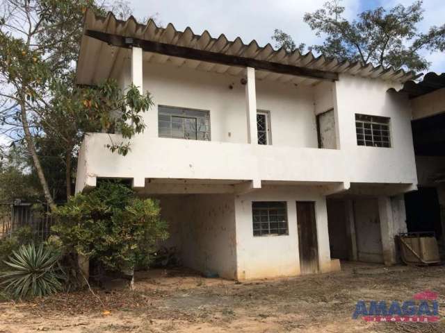 Chácara / sítio com 10 quartos à venda no Parateí do Meio, Jacareí  por R$ 2.000.000